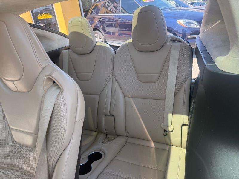 Tesla Model X 90D 2016