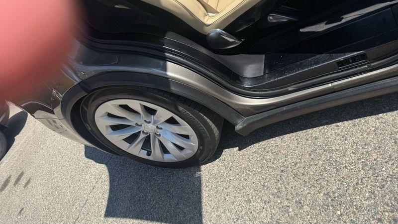 Tesla Model X 90D 2016