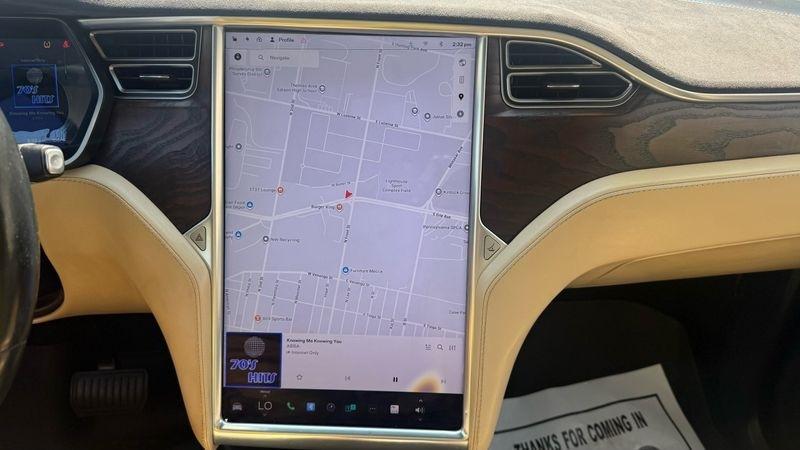 Tesla Model X 90D 2016