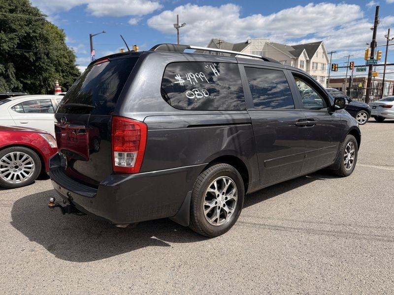 Kia Sedona LX LWB 2014
