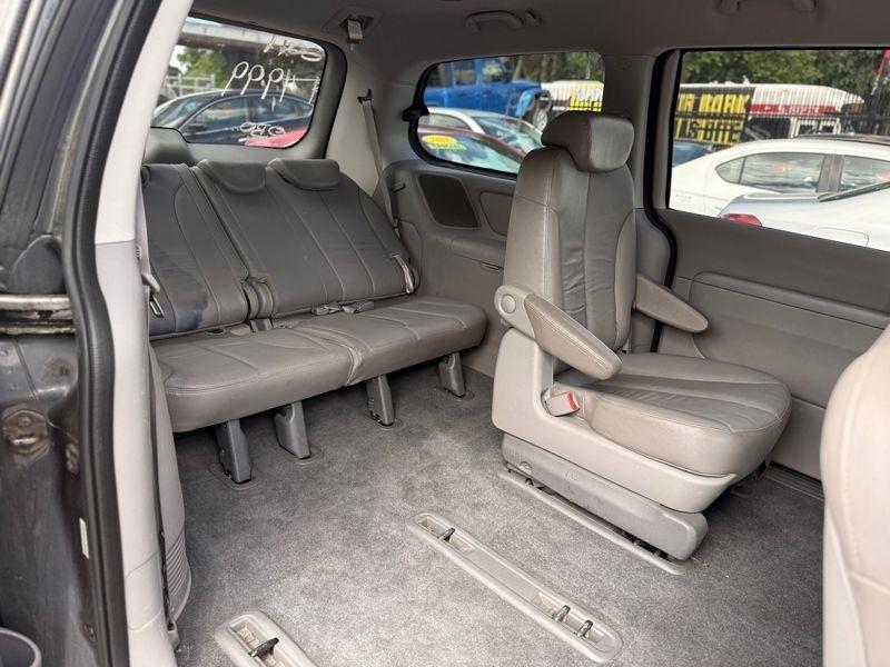 Kia Sedona LX LWB 2014