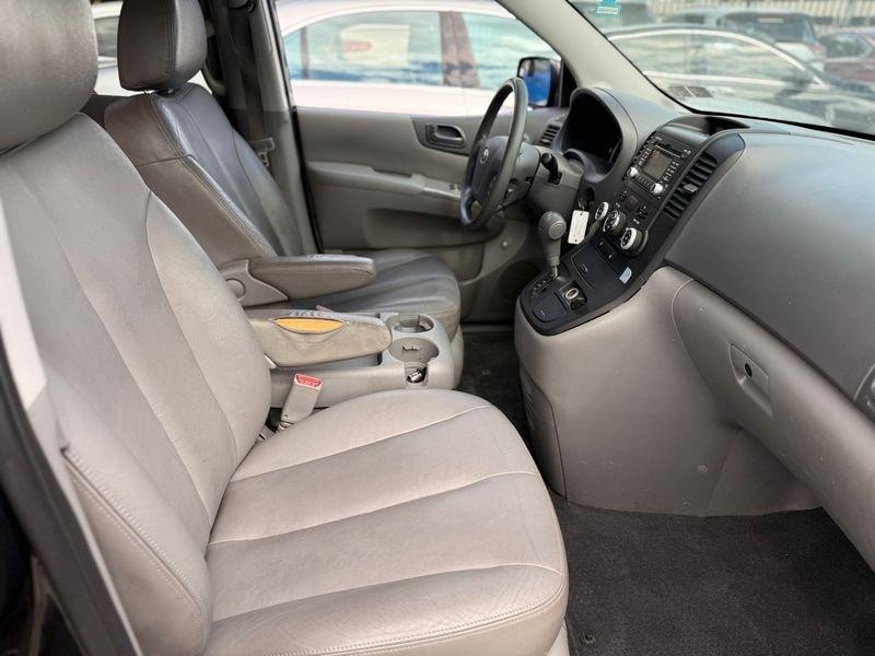 Kia Sedona LX LWB 2014