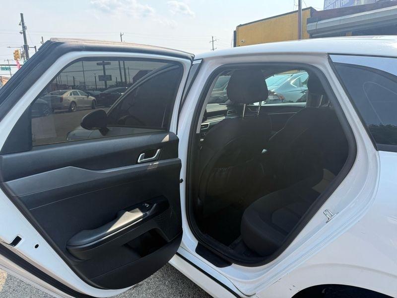 Kia K5 LXS 2021