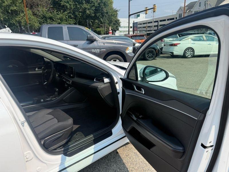 Kia K5 LXS 2021