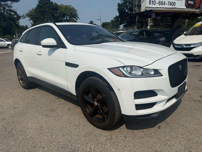 Jaguar F-Pace 25t Premium 2019