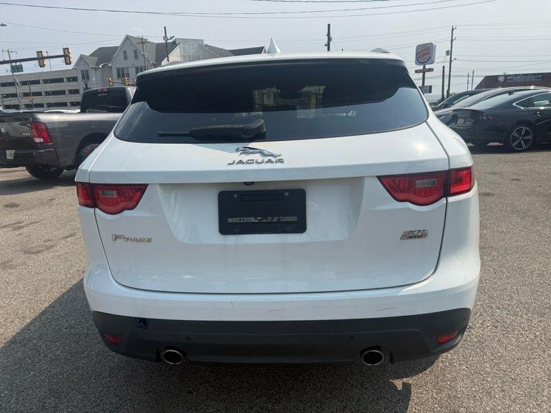 Jaguar F-Pace 25t Premium 2019