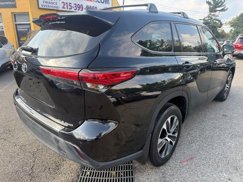 Toyota Highlander XLE AWD V6 2022