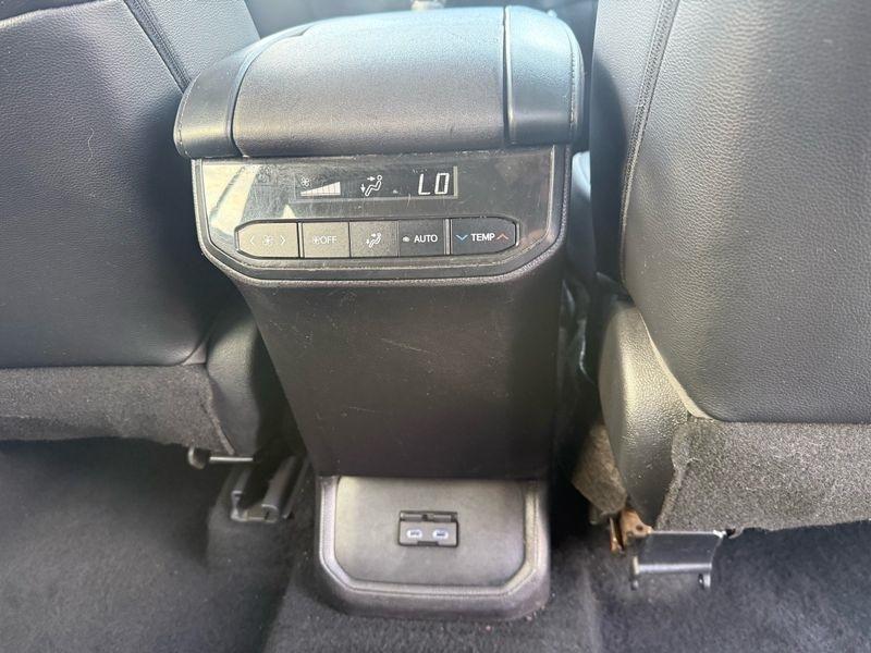 Toyota Highlander XLE AWD V6 2022