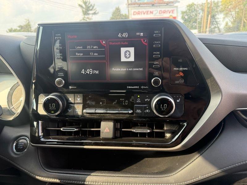 Toyota Highlander XLE AWD V6 2022