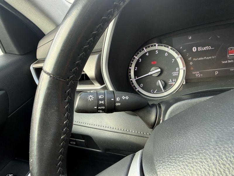 Toyota Highlander XLE AWD V6 2022