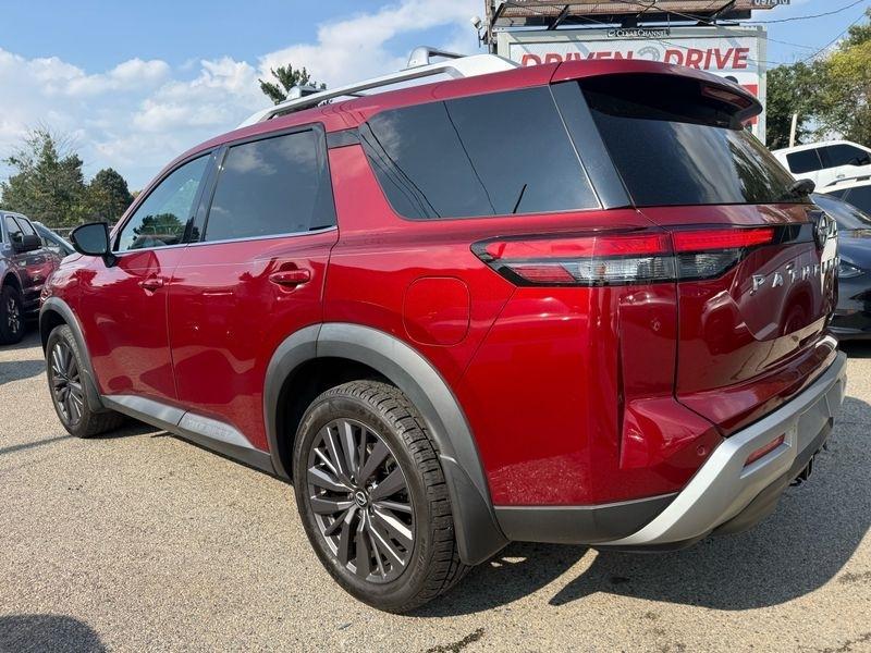 Nissan Pathfinder SL 4WD 2023