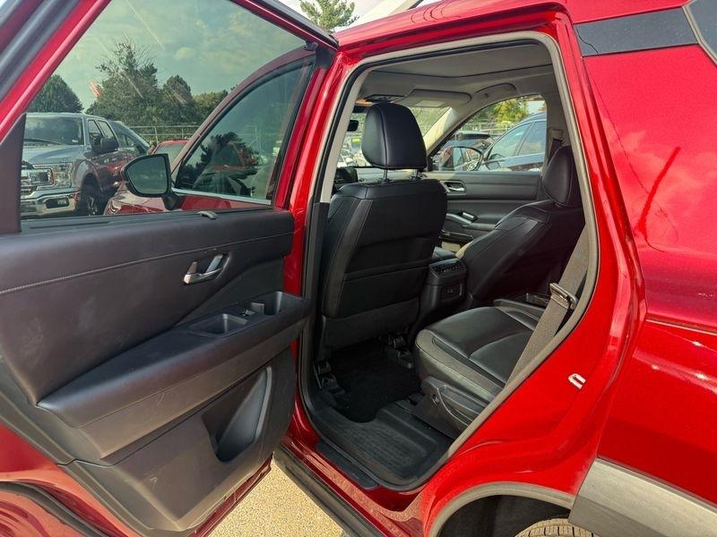 Nissan Pathfinder SL 4WD 2023