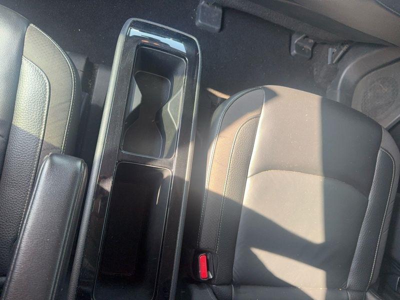 Nissan Pathfinder SL 4WD 2023