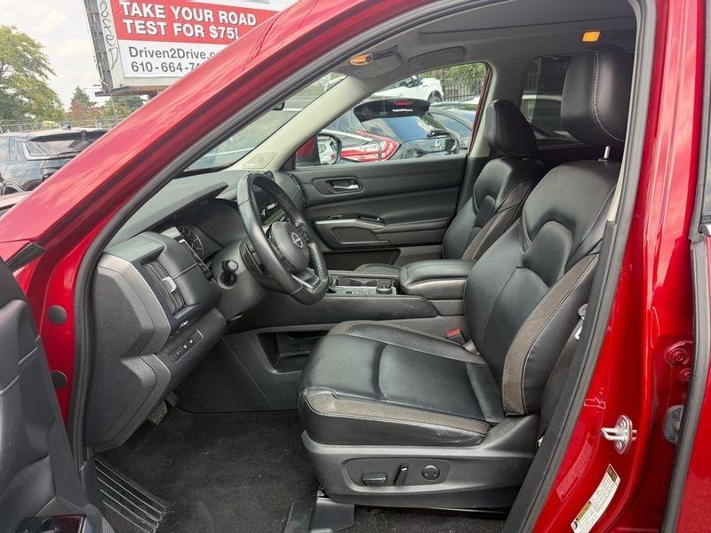 Nissan Pathfinder SL 4WD 2023
