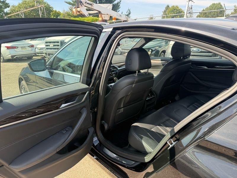 BMW 5-Series 530i xDrive 2019