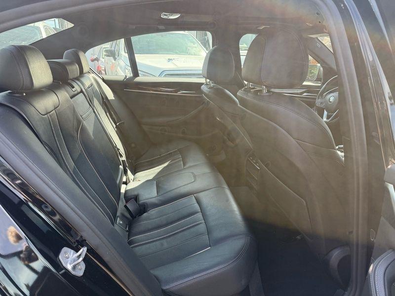 BMW 5-Series 530i xDrive 2019