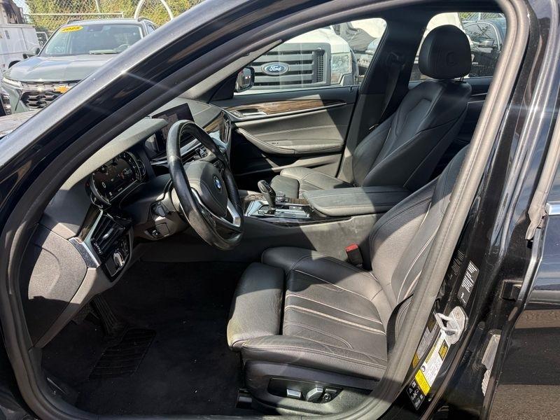 BMW 5-Series 530i xDrive 2019