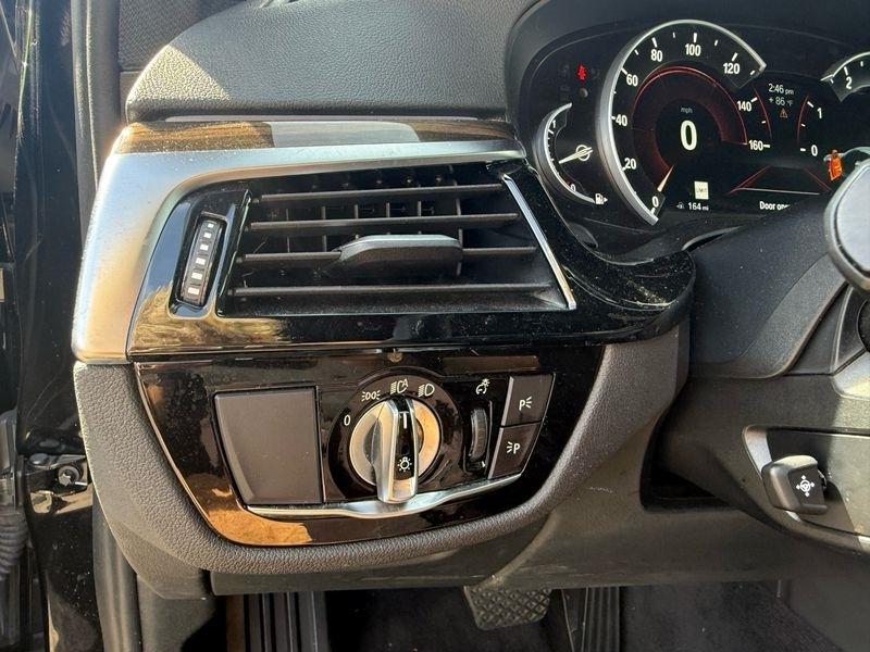 BMW 5-Series 530i xDrive 2019