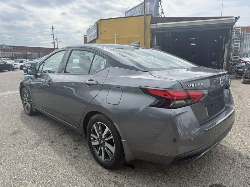 Nissan Versa SV 2020