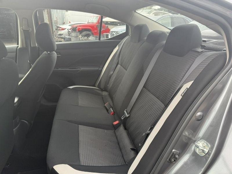 Nissan Versa SV 2020