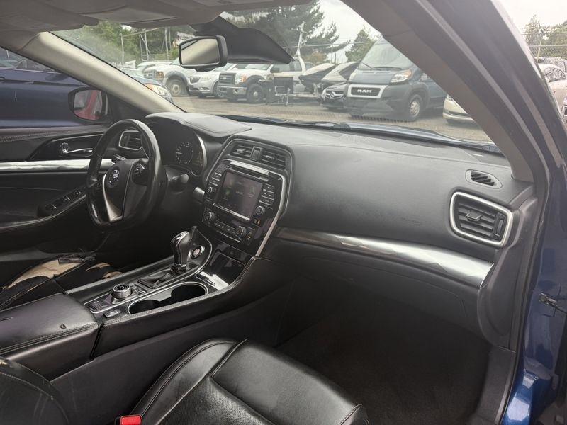 Nissan Maxima 3.5 SV 2020