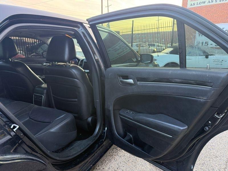Chrysler 300 Limited RWD 2017
