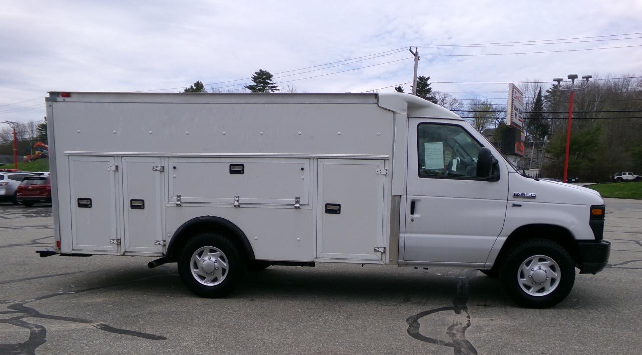 Ford Econoline Commercial Cutaway E-350 Super Duty 138" SRW 2014