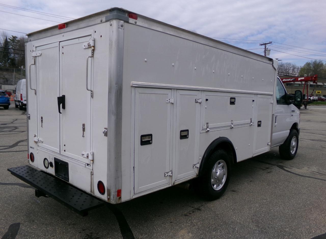 Ford Econoline Commercial Cutaway E-350 Super Duty 138" SRW 2014