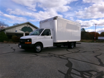 2017 Chevrolet Express Commercial Cutaway 3500 Van 177"
