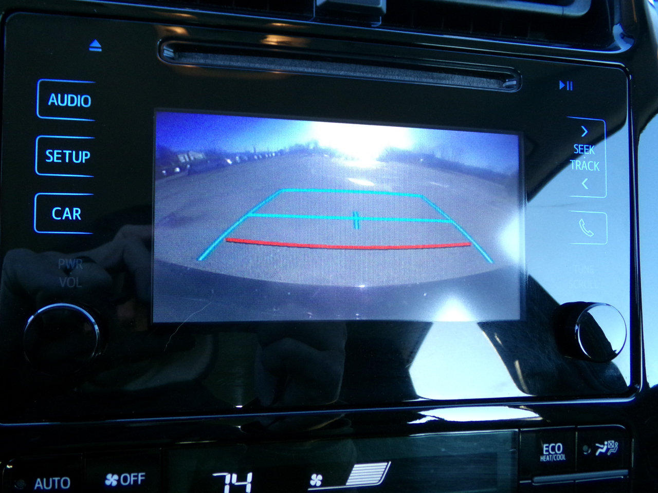 Toyota Prius 5dr HB Two (Natl) 2016