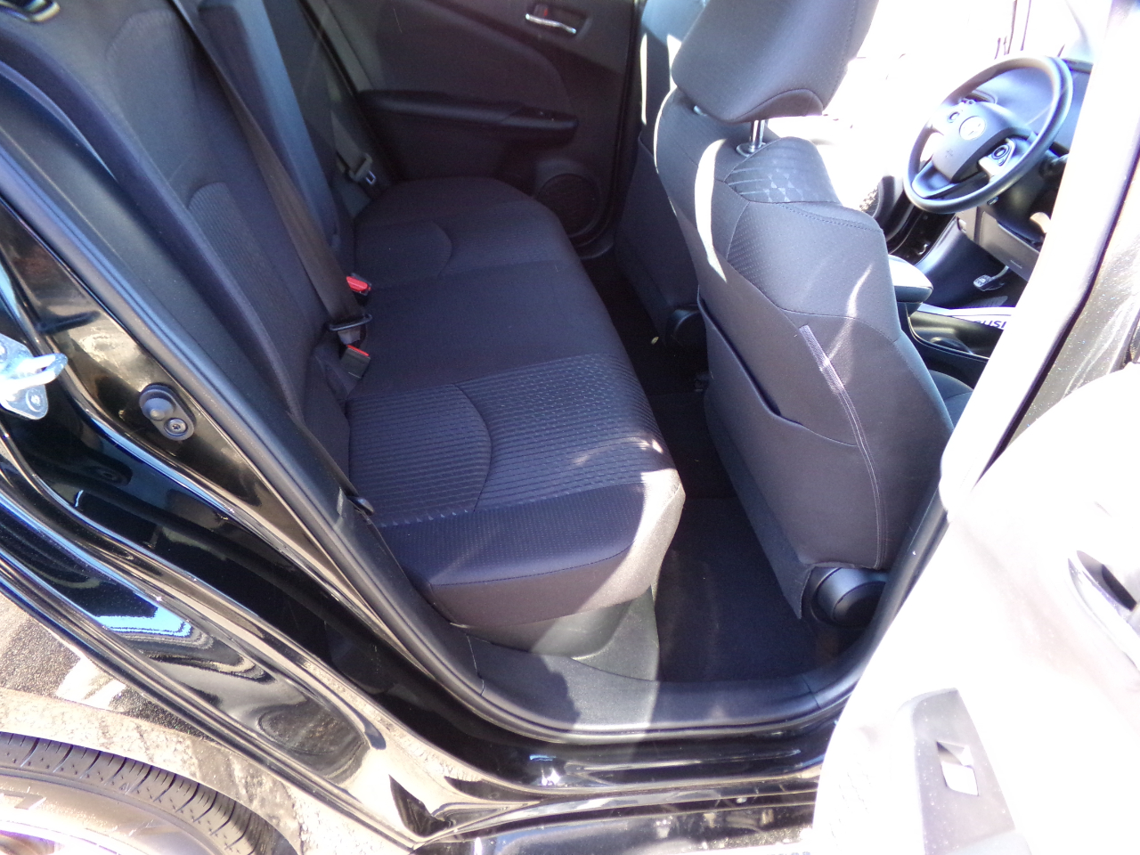 Toyota Prius 5dr HB Two (Natl) 2016