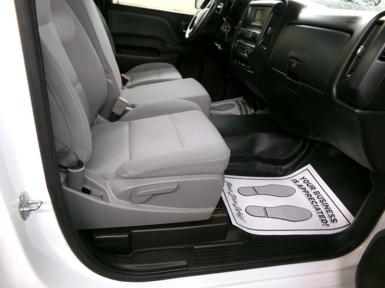 GMC Sierra 1500 2WD Reg Cab 133.0" 2017