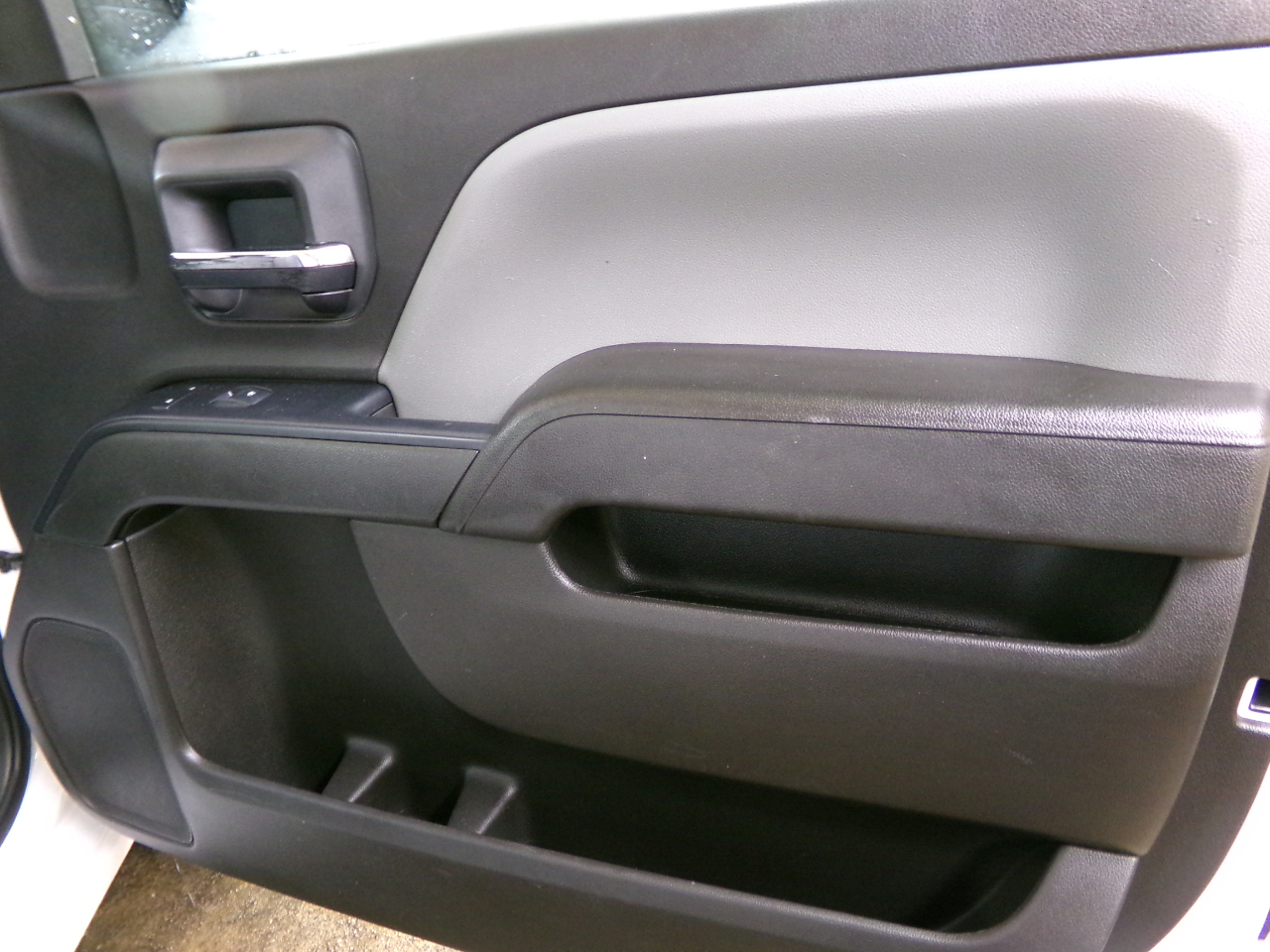 GMC Sierra 1500 2WD Reg Cab 133.0" 2017