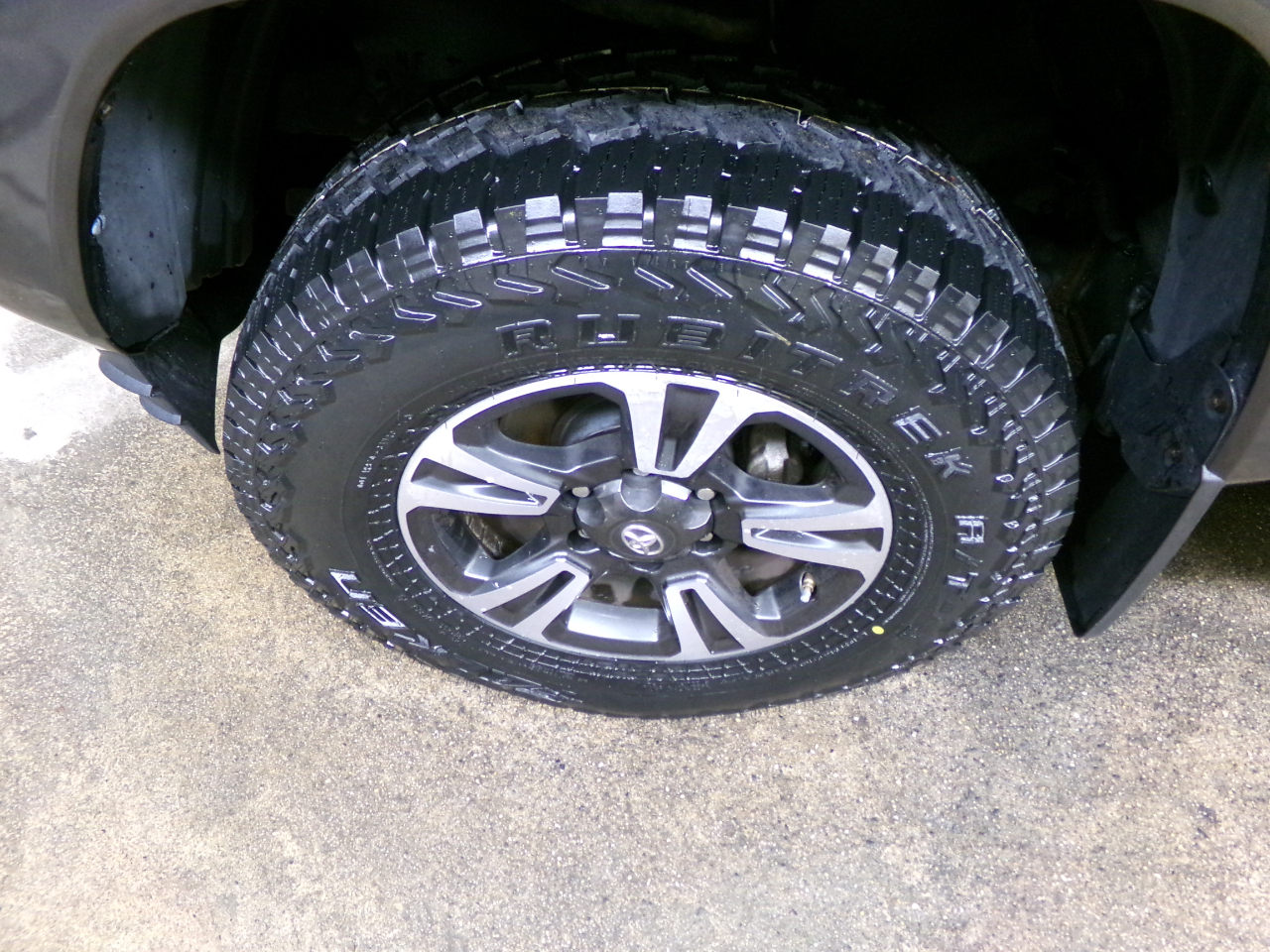 Toyota Tacoma TRD Off Road Double Cab 6' Bed V6 4x4 AT (Natl) 2018