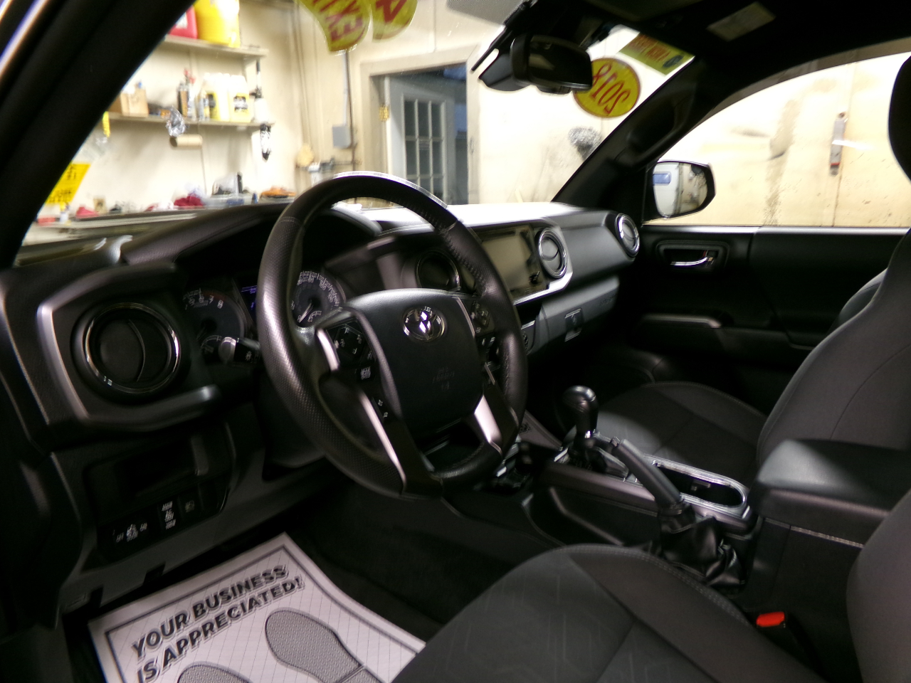 Toyota Tacoma TRD Off Road Double Cab 6' Bed V6 4x4 AT (Natl) 2018