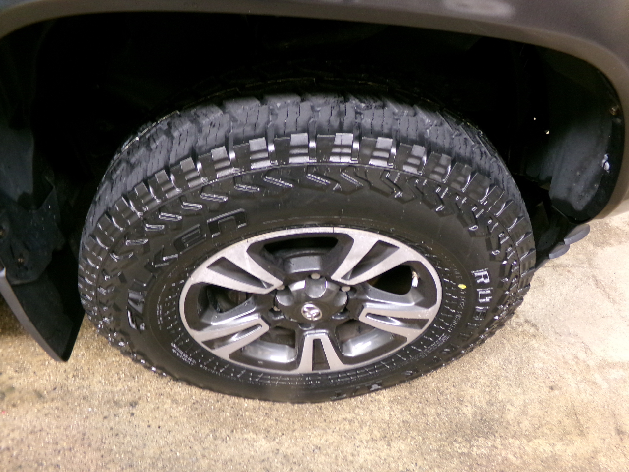 Toyota Tacoma TRD Off Road Double Cab 6' Bed V6 4x4 AT (Natl) 2018