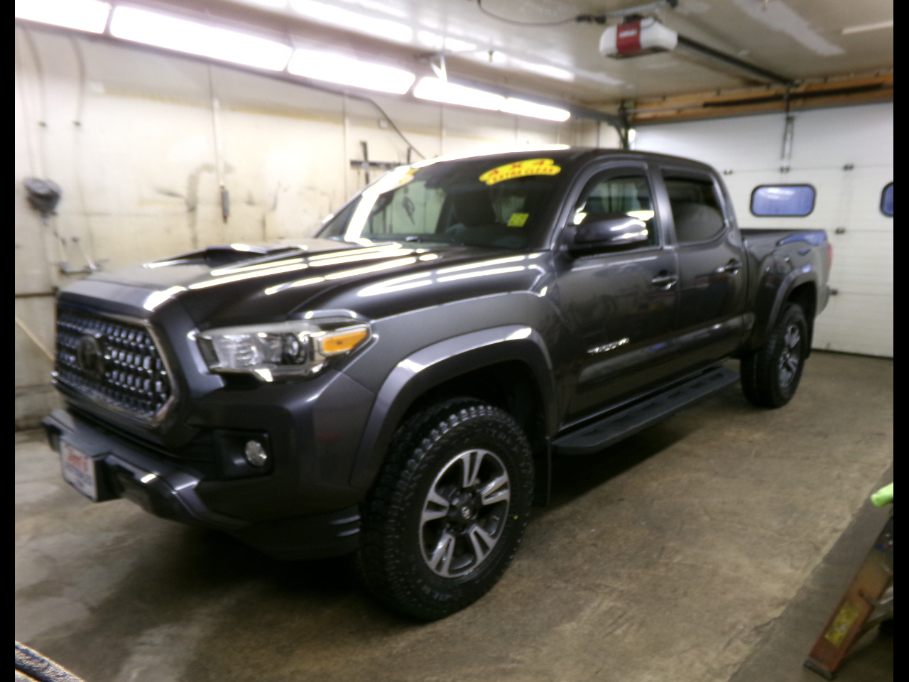 Toyota Tacoma TRD Off Road Double Cab 6' Bed V6 4x4 AT (Natl) 2018
