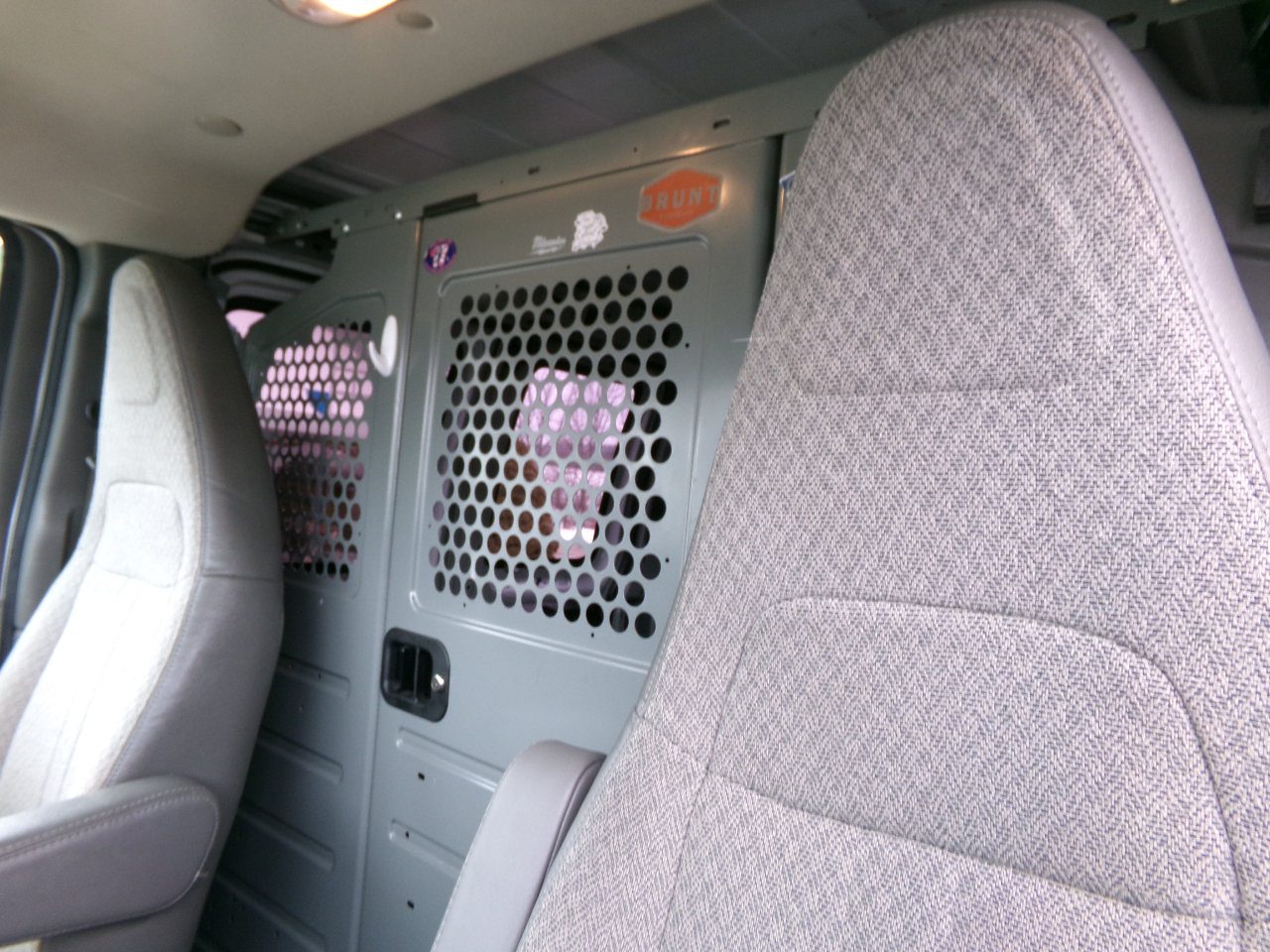 Chevrolet Express Cargo Van RWD 2500 135" 2018