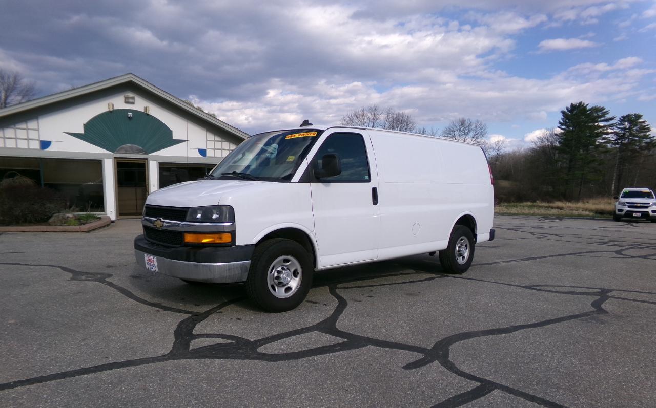 Chevrolet Express Cargo Van RWD 2500 135" 2018