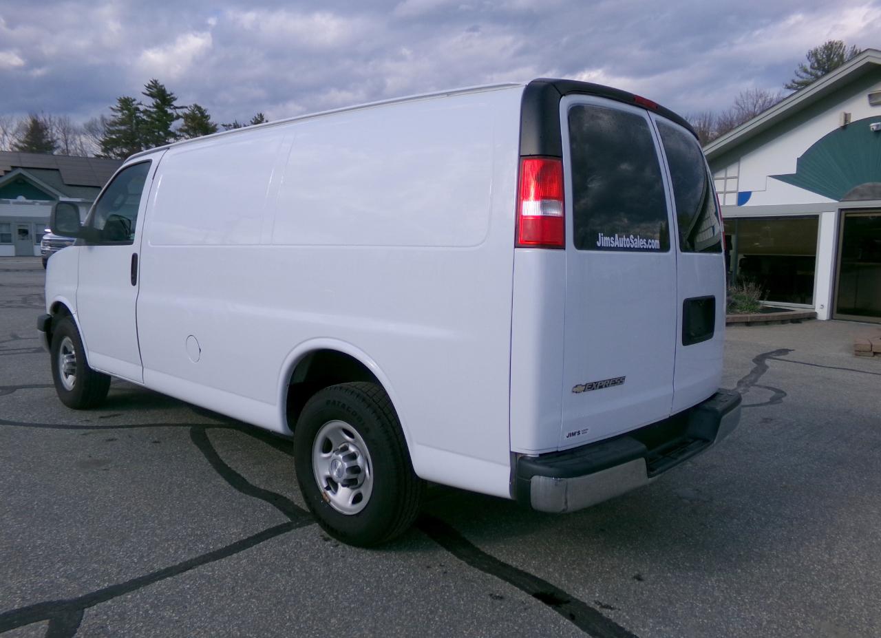 Chevrolet Express Cargo Van RWD 2500 135" 2018
