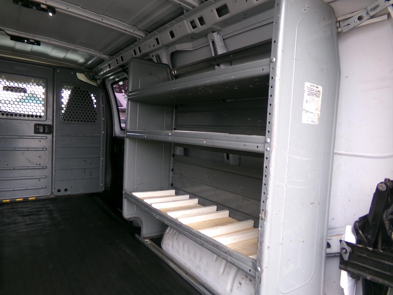 Chevrolet Express Cargo Van RWD 2500 135" 2018