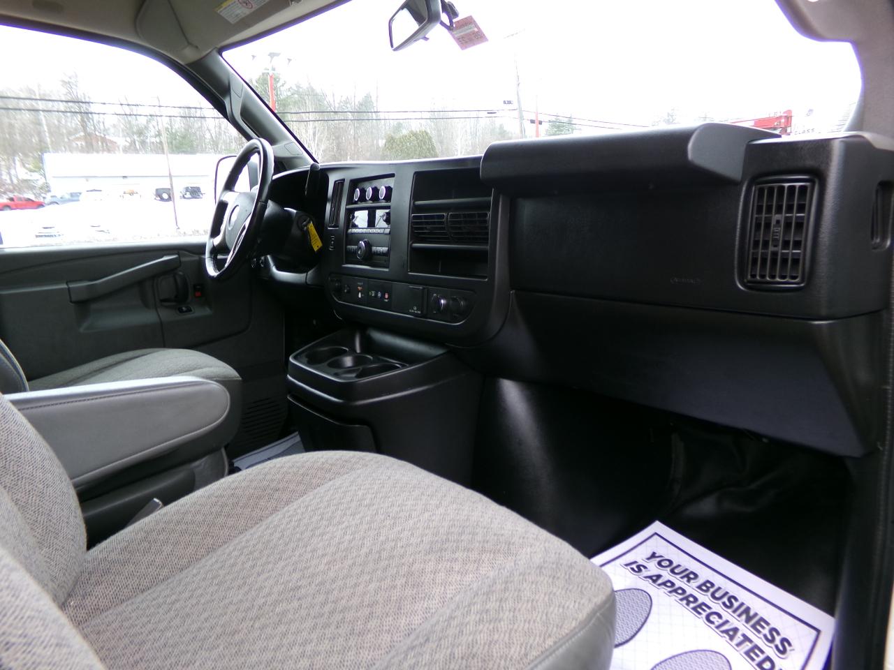 Chevrolet Express Cargo Van RWD 2500 135" 2018