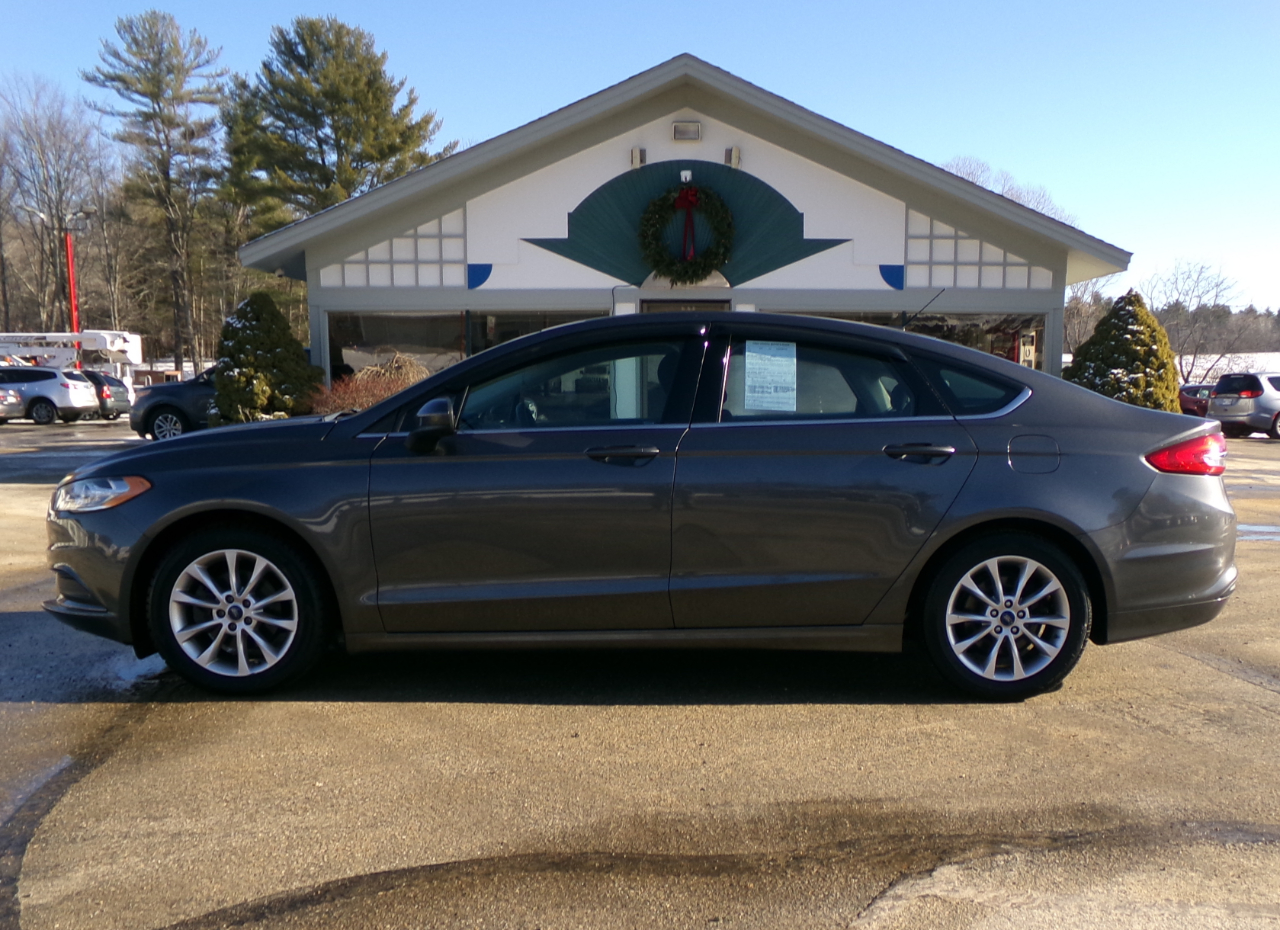 Ford Fusion SE FWD 2017
