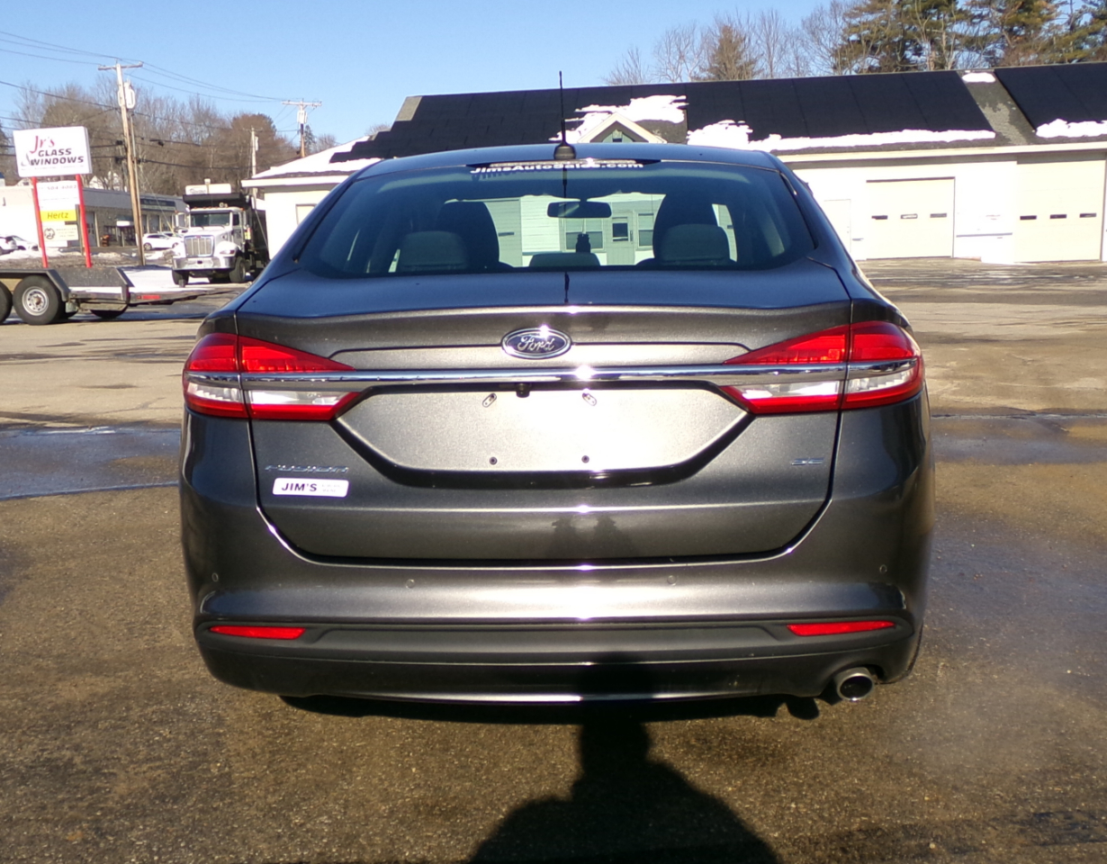 Ford Fusion SE FWD 2017