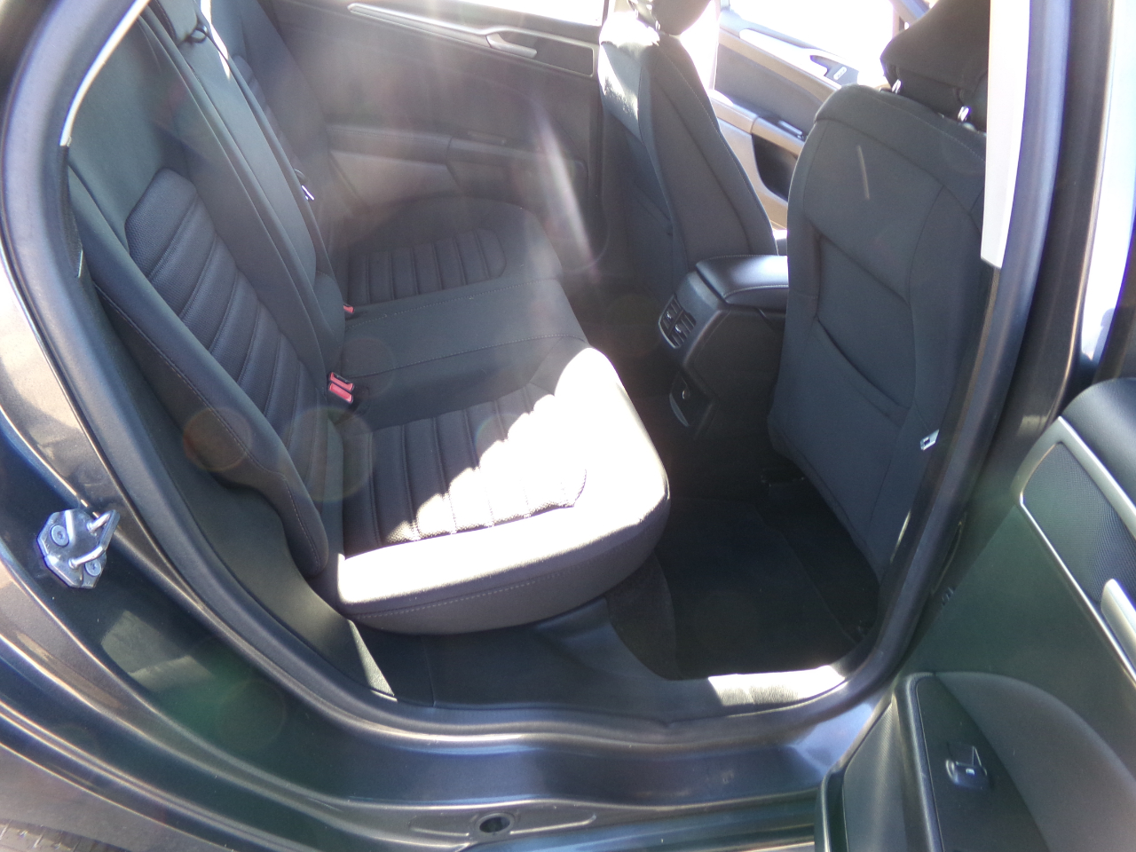 Ford Fusion SE FWD 2017