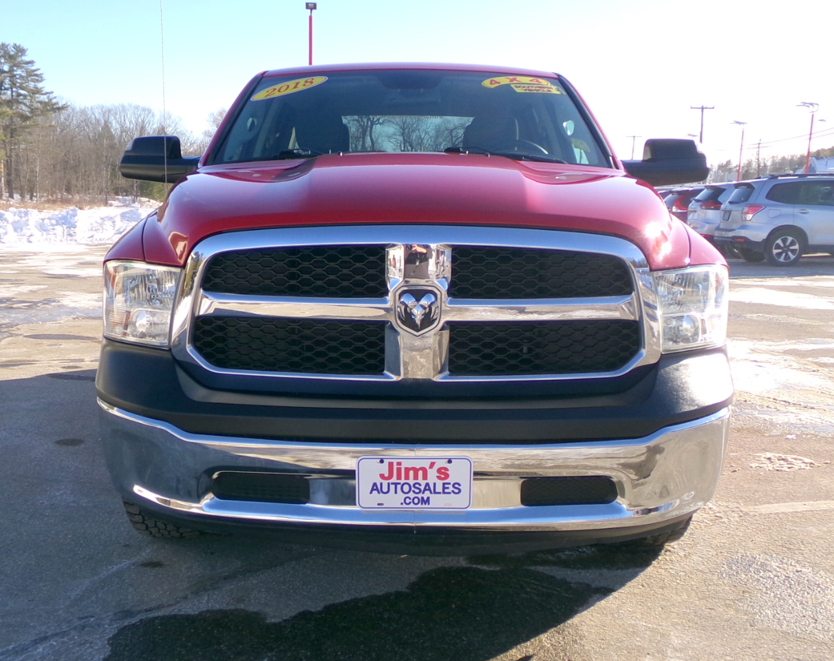 RAM 1500 Tradesman 4x4 Crew Cab 5'7" Box 2018