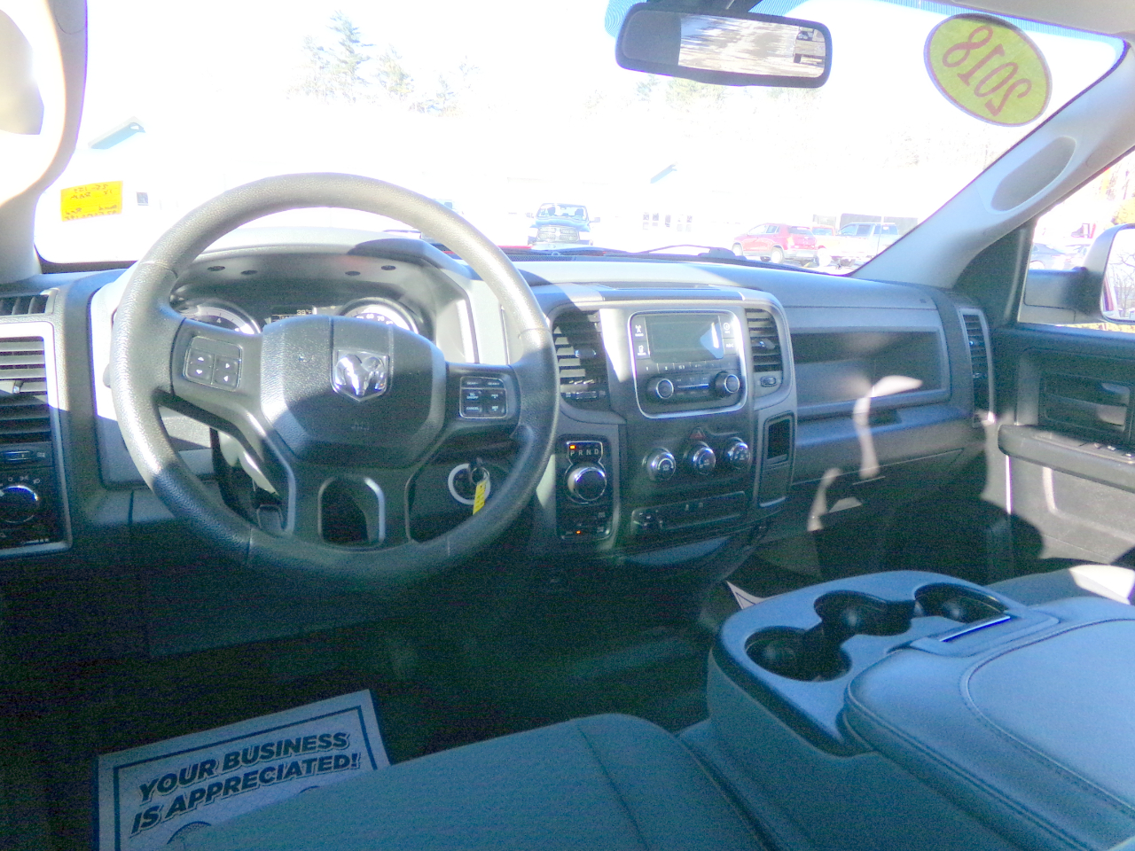 RAM 1500 Tradesman 4x4 Crew Cab 5'7" Box 2018