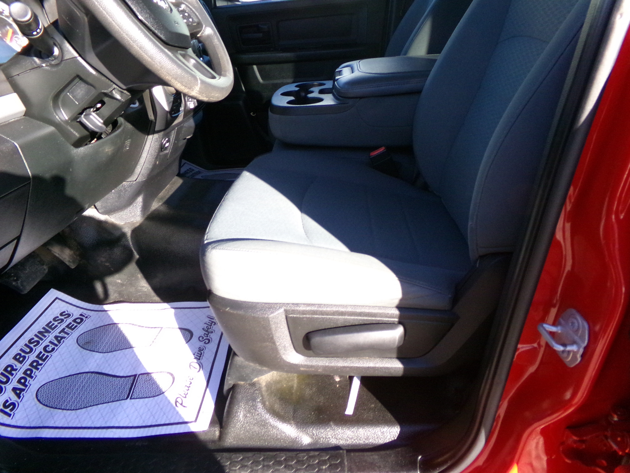 RAM 1500 Tradesman 4x4 Crew Cab 5'7" Box 2018