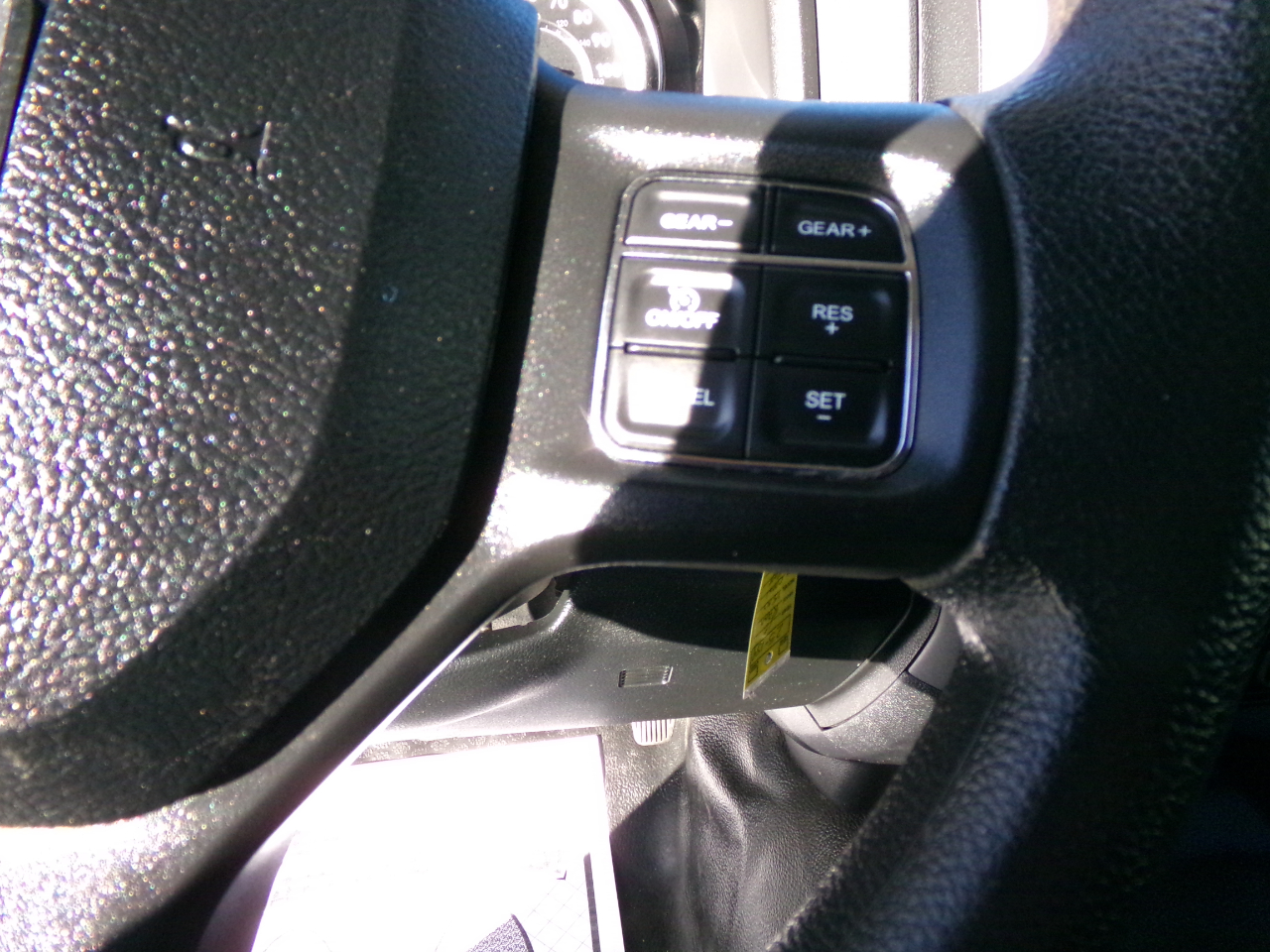 RAM 1500 Tradesman 4x4 Crew Cab 5'7" Box 2018