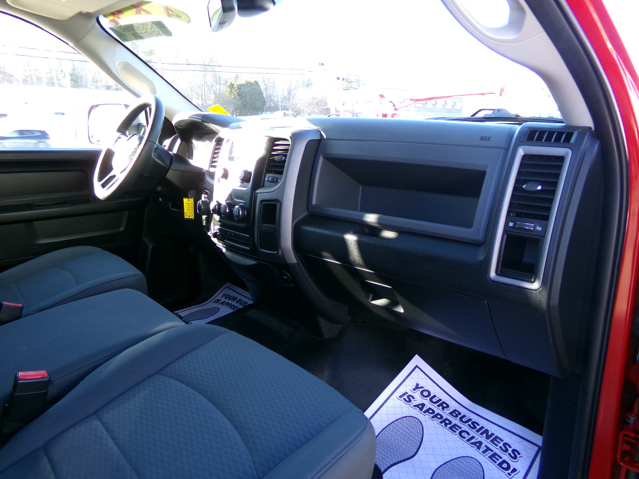 RAM 1500 Tradesman 4x4 Crew Cab 5'7" Box 2018